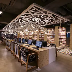 Hotel cápsula Booth Netcafe & Capsule Tokio